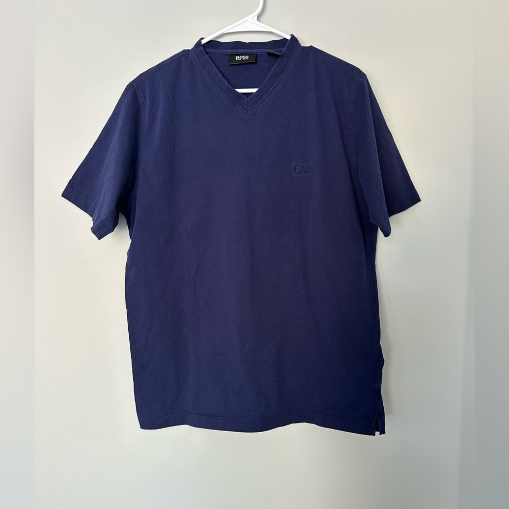 Hugo Boss Blue/Purple Short Sleeve V-neck Tee, Medium